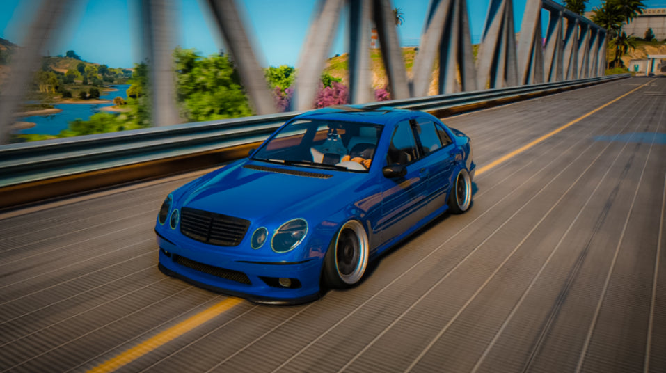 Mercedes-Benz E55 AMG Slider